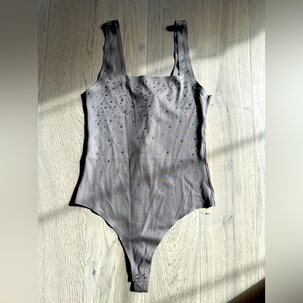 ANWND NWT Seamless No Show Edge Glam Bodysuit